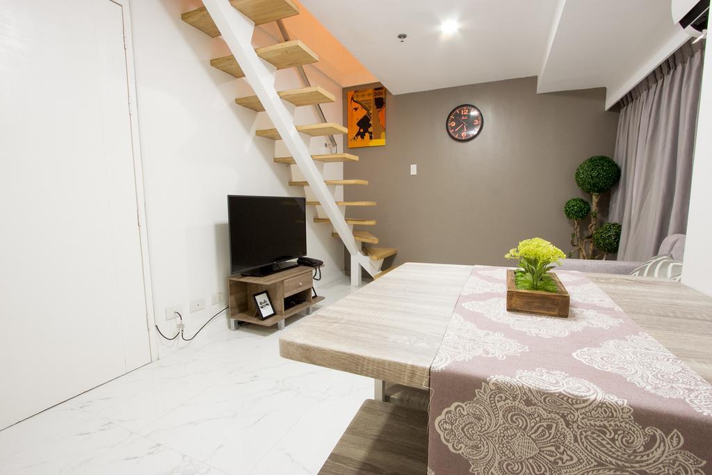 Oasis Regency @ Fort Victoria BGC Taguig Buitenkant foto