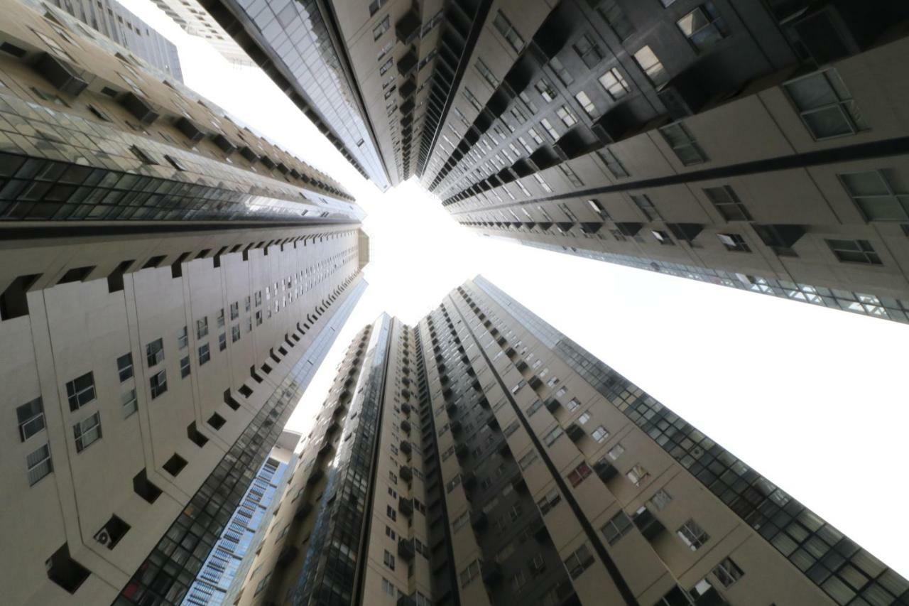 Oasis Regency @ Fort Victoria BGC Taguig Buitenkant foto
