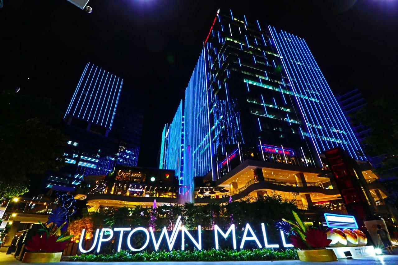 Oasis Regency @ Fort Victoria BGC Taguig Buitenkant foto