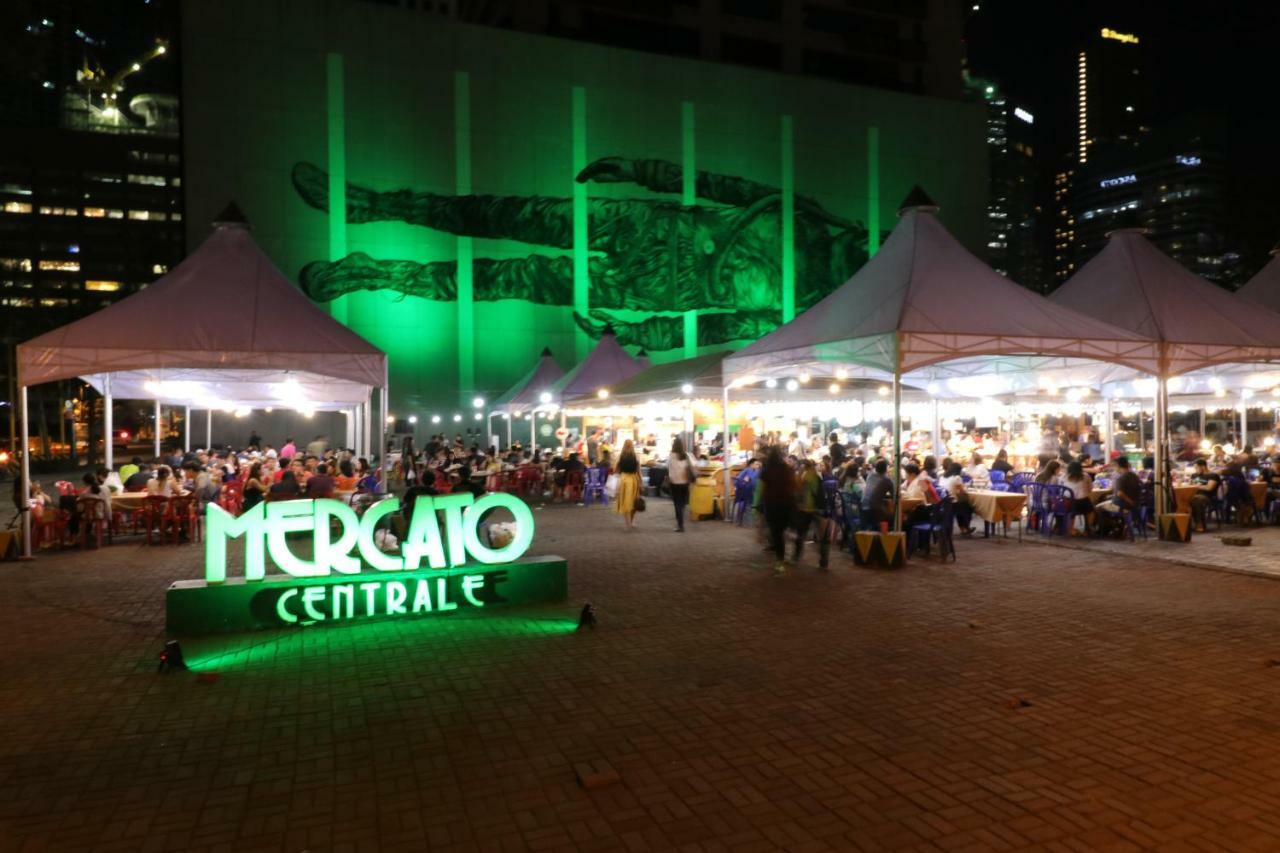 Oasis Regency @ Fort Victoria BGC Taguig Buitenkant foto