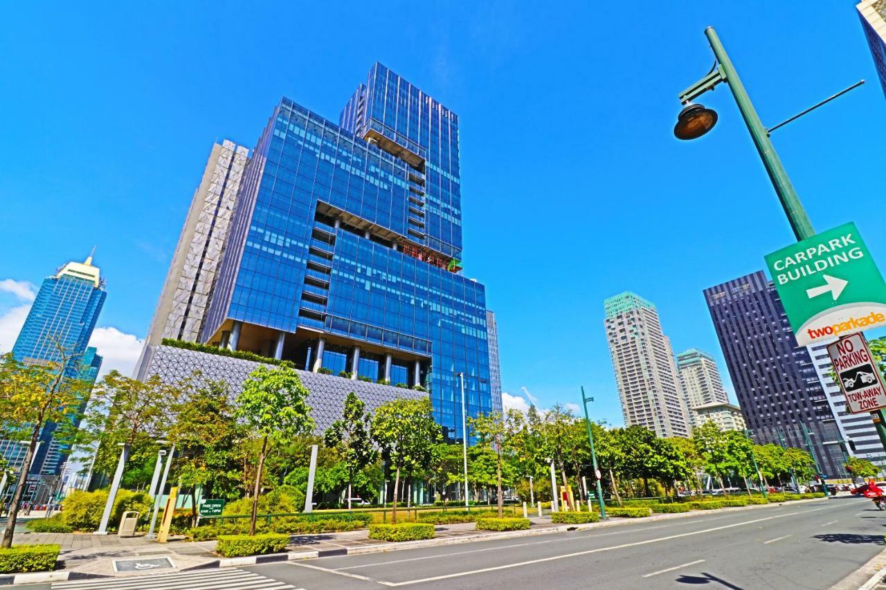 Oasis Regency @ Fort Victoria BGC Taguig Buitenkant foto