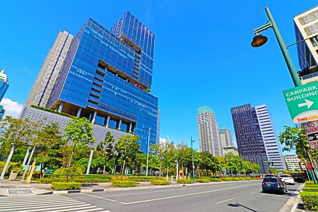 Oasis Regency @ Fort Victoria BGC Taguig Buitenkant foto