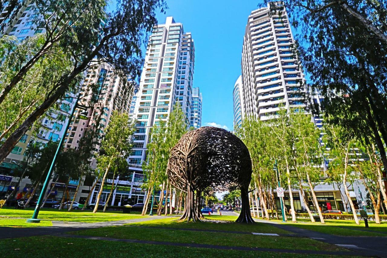 Oasis Regency @ Fort Victoria BGC Taguig Buitenkant foto